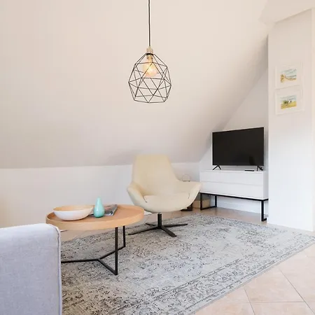 Apartmán Lee West 2 3 *